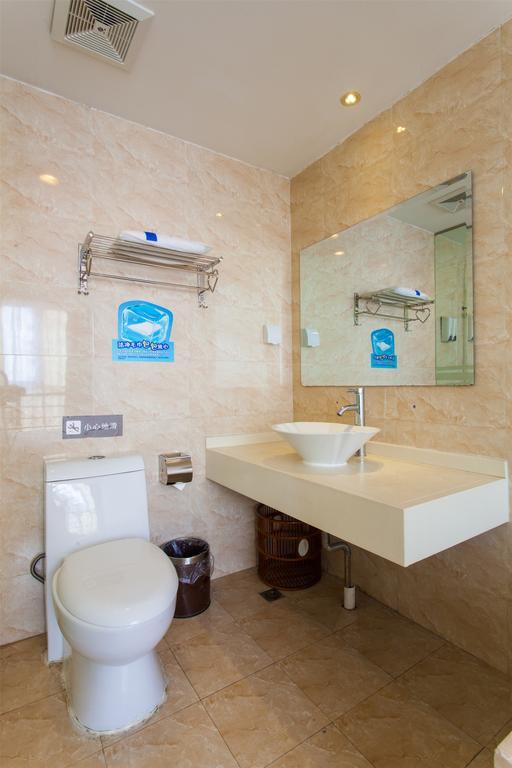 7Days Inn Shanghai Caobao Road Metro Station الغرفة الصورة